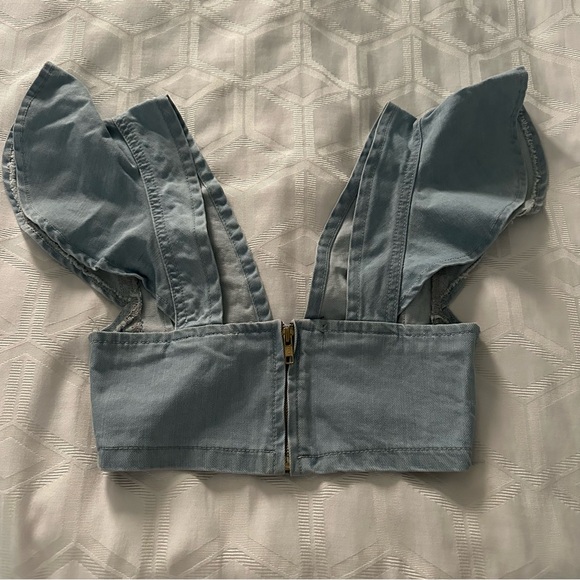 Light Wash Flared Sleeve Crop Top - Picture 4 of 5